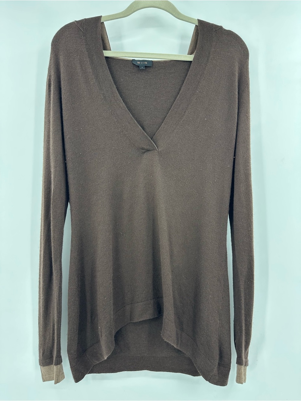 Silk And Cashmere Soft V-Neck Lightweight Sweater in Brown by WHO